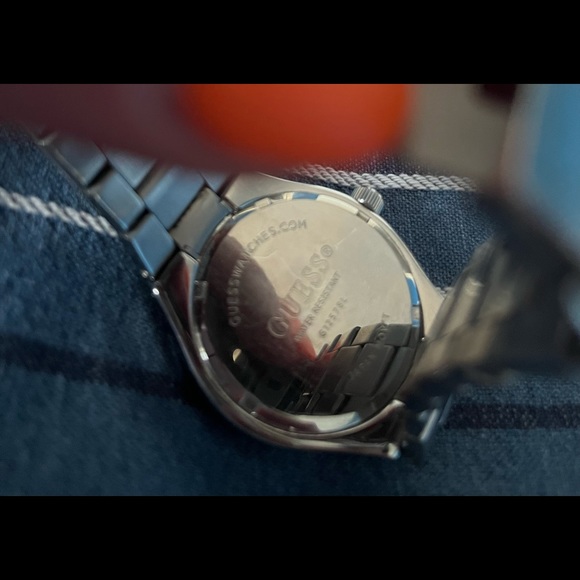 Guess watch - Picture 2 of 3